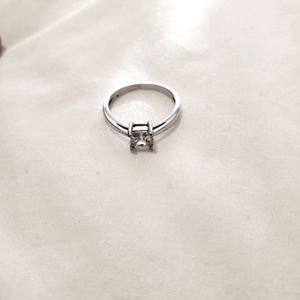 Silver ring NWOT